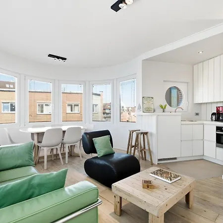 Apartment 'seabase' In Sint-idesbald Nabij De Zee Koksijde