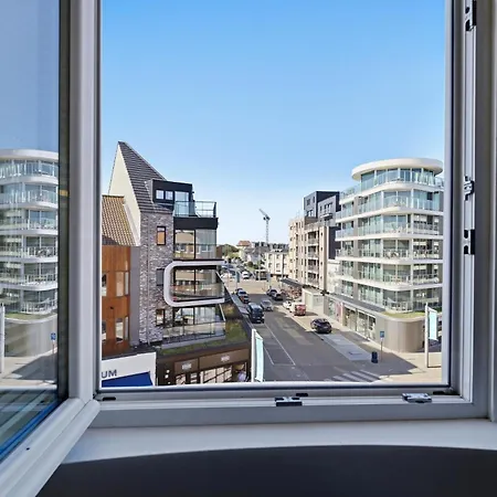Apartment 'seabase' In Sint-idesbald Nabij De Zee Koksijde