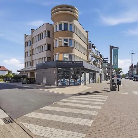 Apartment 'seabase' In Sint-idesbald Nabij De Zee *